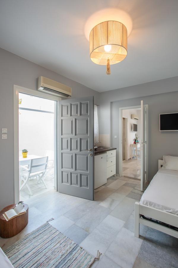 Ippokampos Town Apartments Naxos City Exterior photo